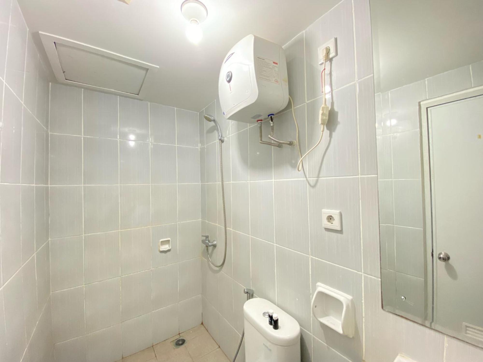 Spacious And Homey 2br At Newton By Travelio * Bandung